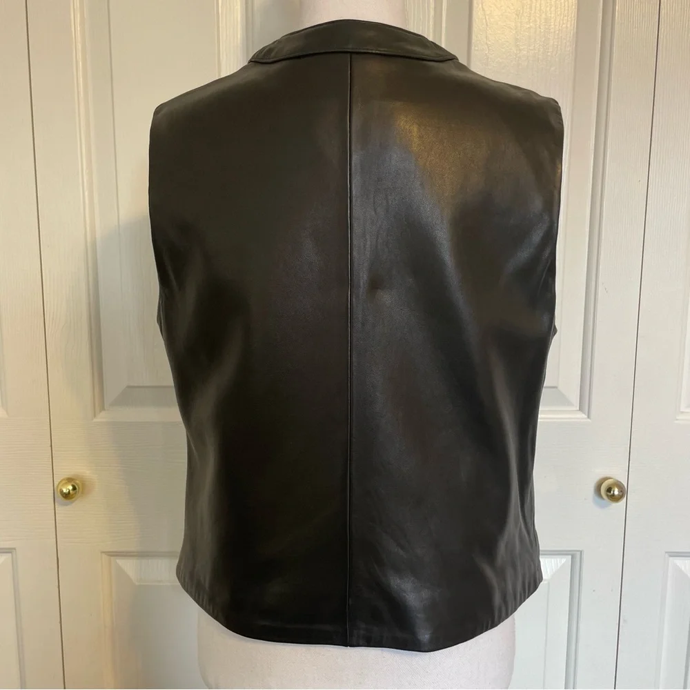 Classiques Entier, black vest. Genuine Lamb skin shell. Women’s size Large - Picture 6 of 9